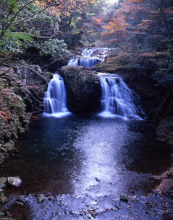 荷担滝、日本の滝百選