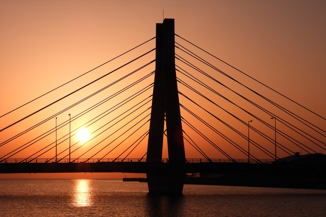 coコウノトリ大町 033洲浜橋（洲本市）と昇陽２０２３年５月１０日AM５：２３