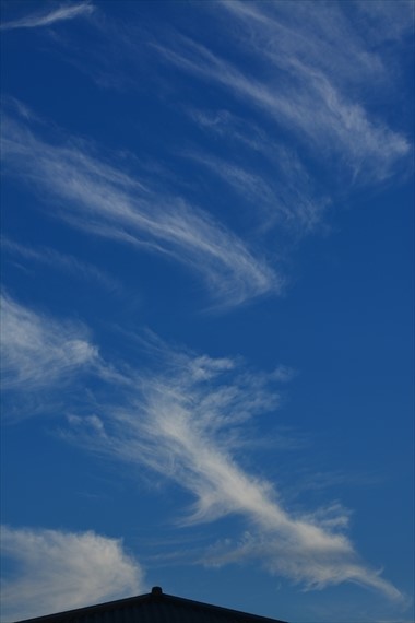 040_R１８：２６縦青空と雲