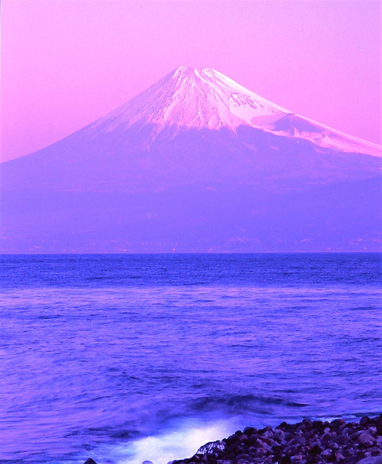 164７０％駿河湾から朝の富士山 (3)