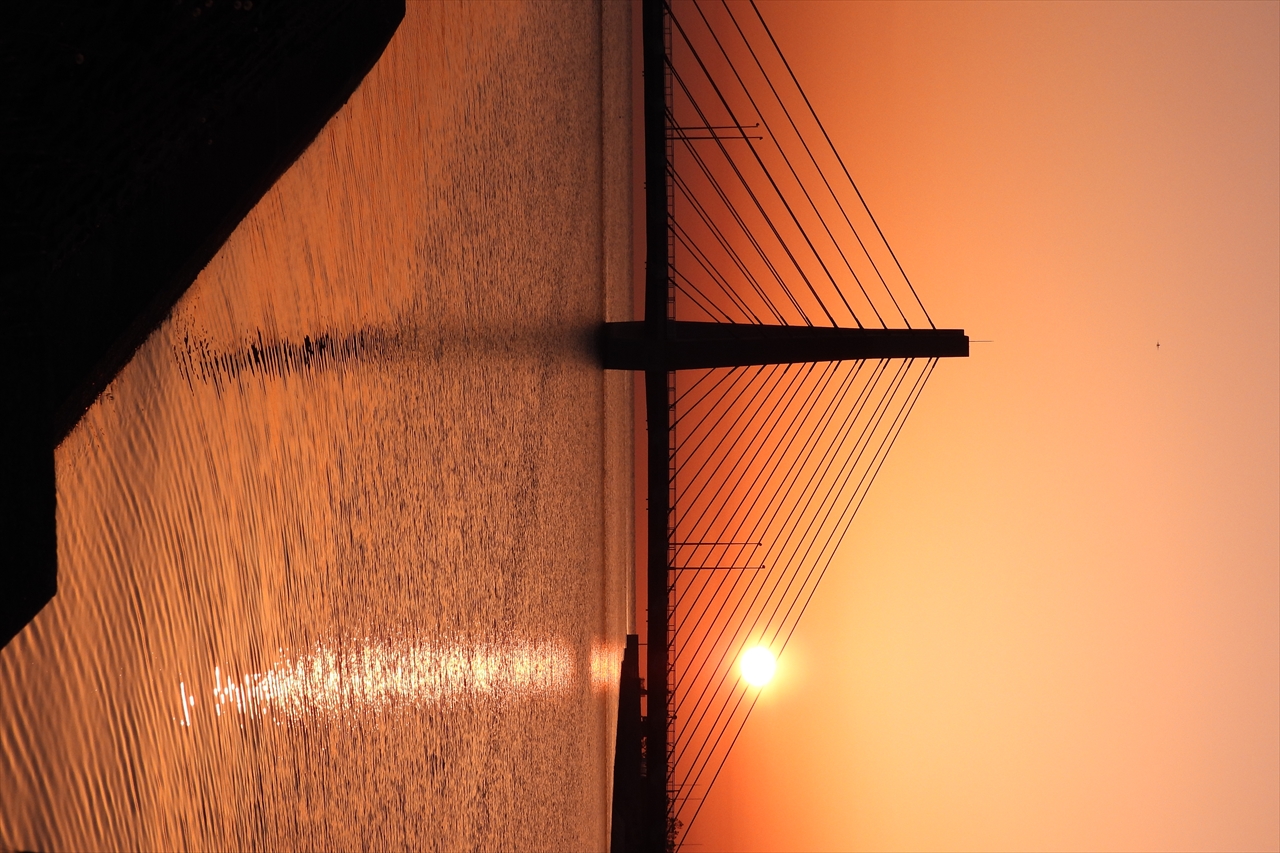 coコウノトリ大町 015洲浜橋（斜張橋）と昇陽２０２３年５月１０日AM５：１６