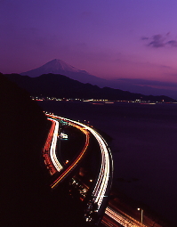 国道１号線、東名高速、由比町、静岡県